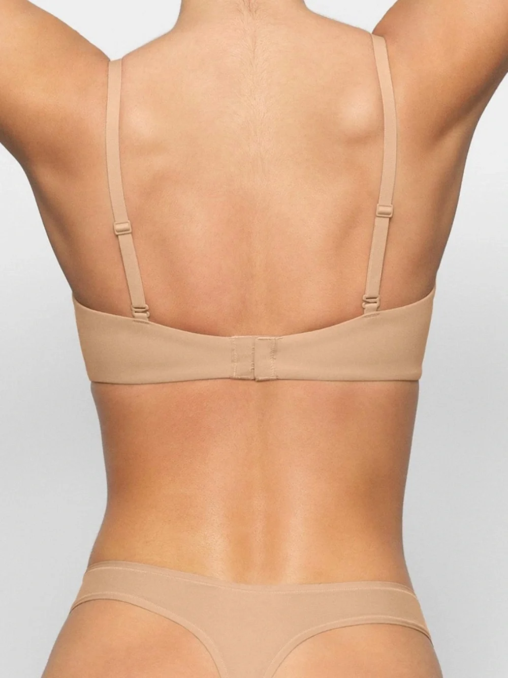 SKIMS FITS EVERYBODY PUSH UP DEMI BRA
Ochre 32D neutral - Picture 6 of 6